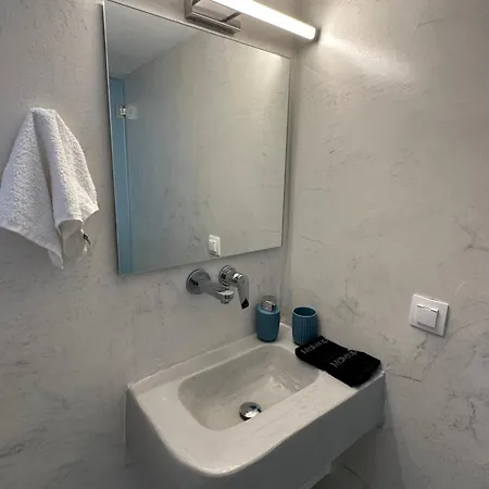 Apartamento Iakovos' Luxury Penthouse Tínos